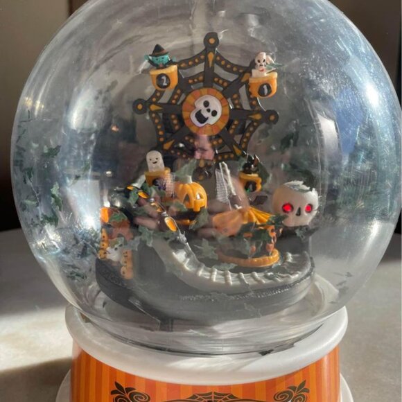 Target Hyde and Eek Halloween Animated Snowglobe - Pumpkin Park - Picture 3 of 7